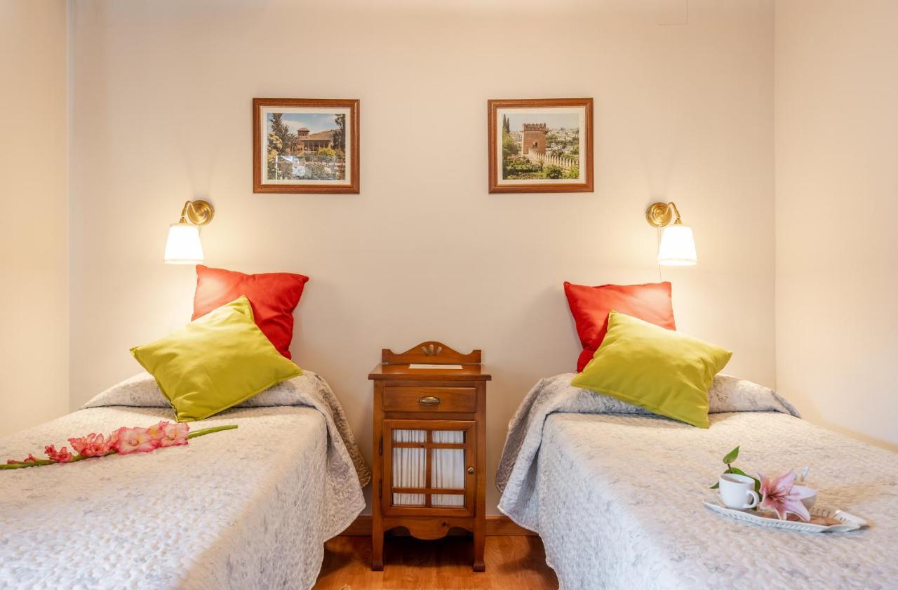 Senderos De La Alhambra Guest House La Zubia  Eksteriør bilde